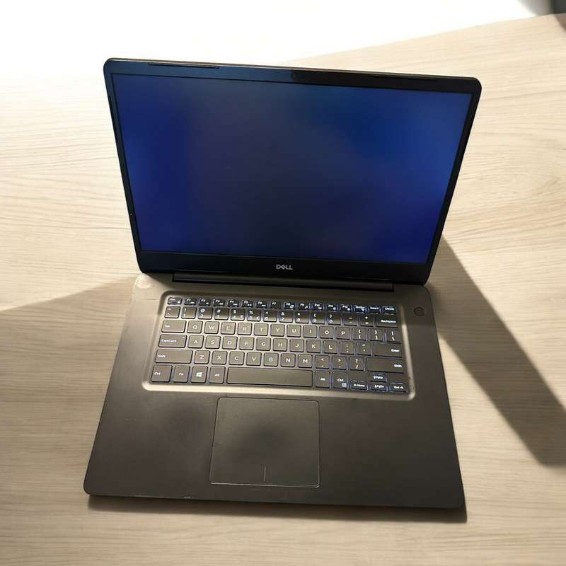 Dell Vostro 5581 8th Gen Intel Core i5-8265U, 8GB RAM 256GBSSD