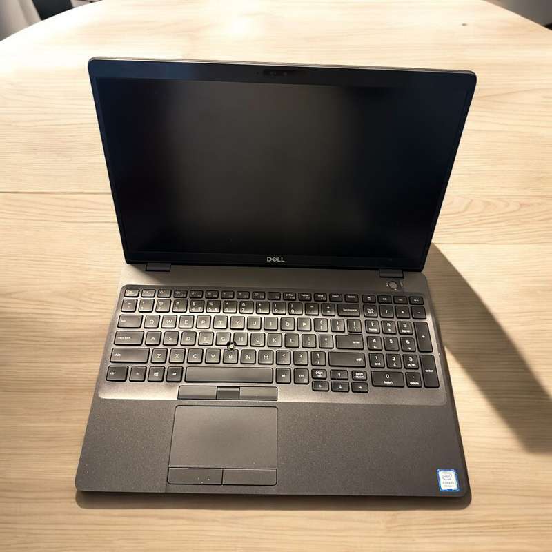 Dell Latitude 5500, 8th Gen i5-8365U@1.6GHz, 8GB RAM, 256GB SSD, 15` FHD Display, Win 11