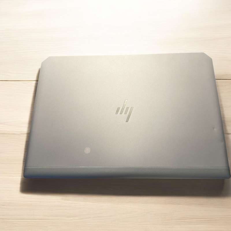 HP ZBook 15 G5    Core i7-8750H / 15.6 FHD / 32GB RAM / 512GB SSD & 256GB SSD NVIDIA QUADRO P1000