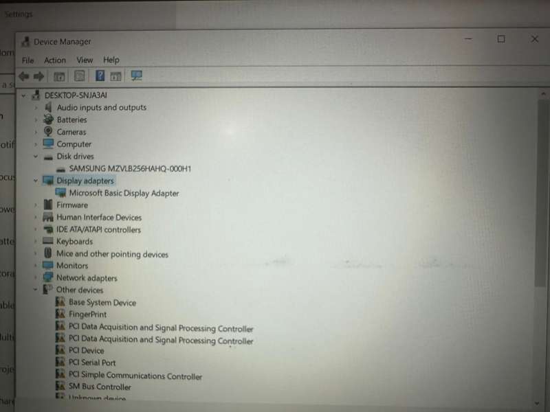 Dell Vostro 5581 8th Gen Intel Core i5-8265U, 8GB RAM 256GBSSD
