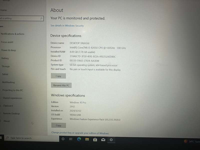 Dell Vostro 5581 8th Gen Intel Core i5-8265U, 8GB RAM 256GBSSD