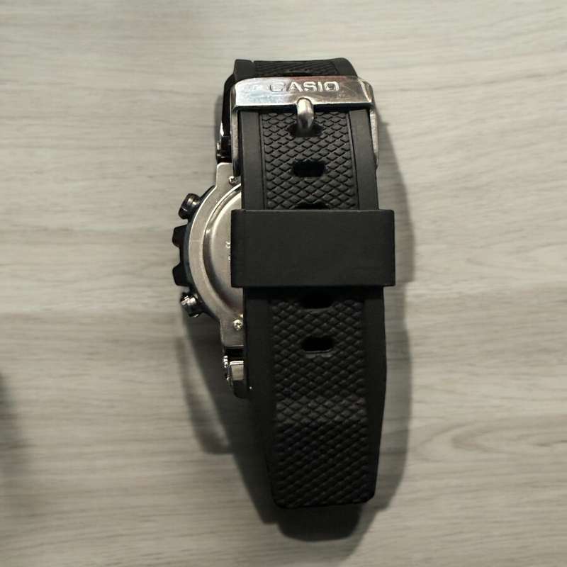 Casio 5544 mtg b1000 Mint Condition