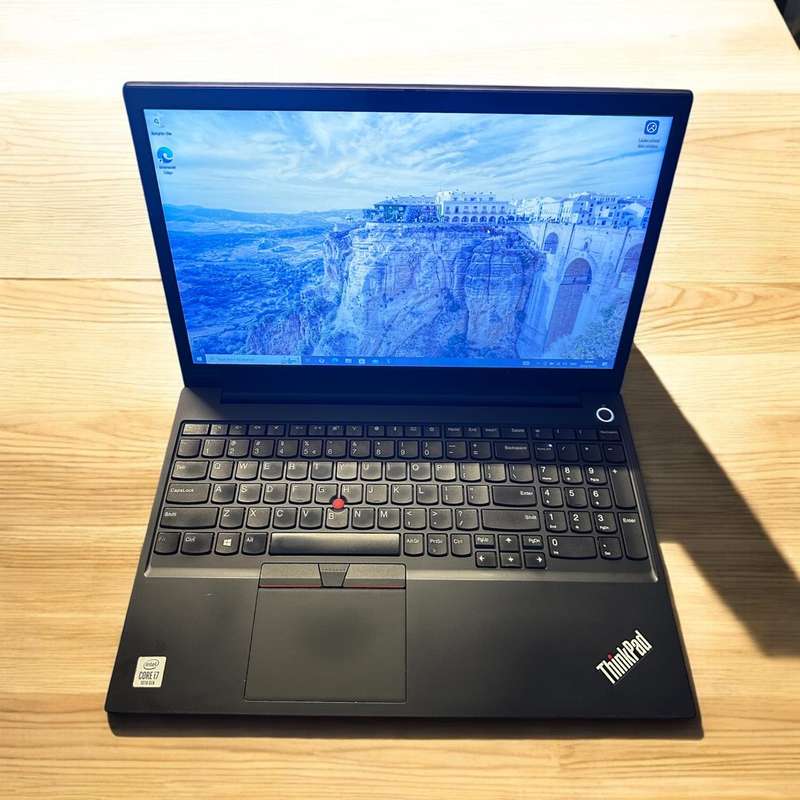 Lenovo E15, 10th Gen i7-10510U@1.8GHz, 16GB RAM, 512GB m.2 SSD, 15` FHD Display,