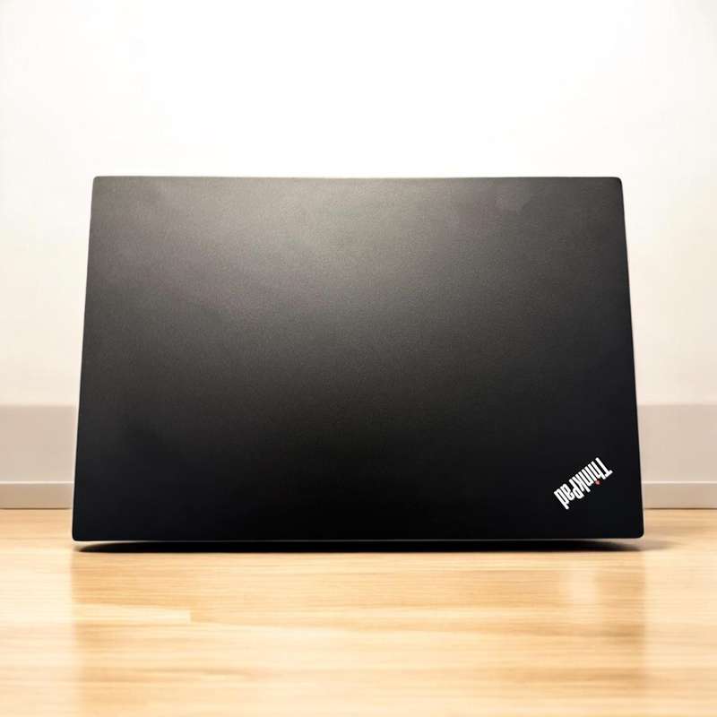 Lenovo E15, 10th Gen i7-10510U@1.8GHz, 16GB RAM, 512GB m.2 SSD, 15` FHD Display,