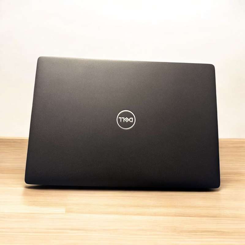 Dell Latitude 5300   Core i7-8665U / 13.3 FHD / 16GB RAM / 256GB SSD / 4G LTE New Batt Mint