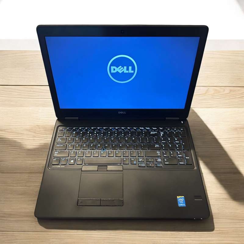 Dell Latitude E5550, ,Intel i5-5300U@2.3GHz, 8GB RAM, 500GB hdd,