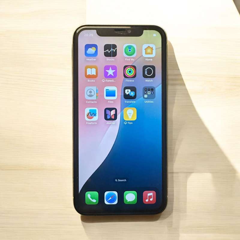 I PHONE 11 128GB 78% BATTERY NO FACE ID MINT
