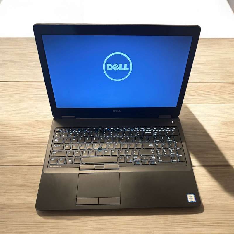 Dell Latitude E5570, Radeon R7-M370 GPU, i7-6820HQ@2.6GGHz, 16GB RAM, 512GB m.2 SSD,15` LTE