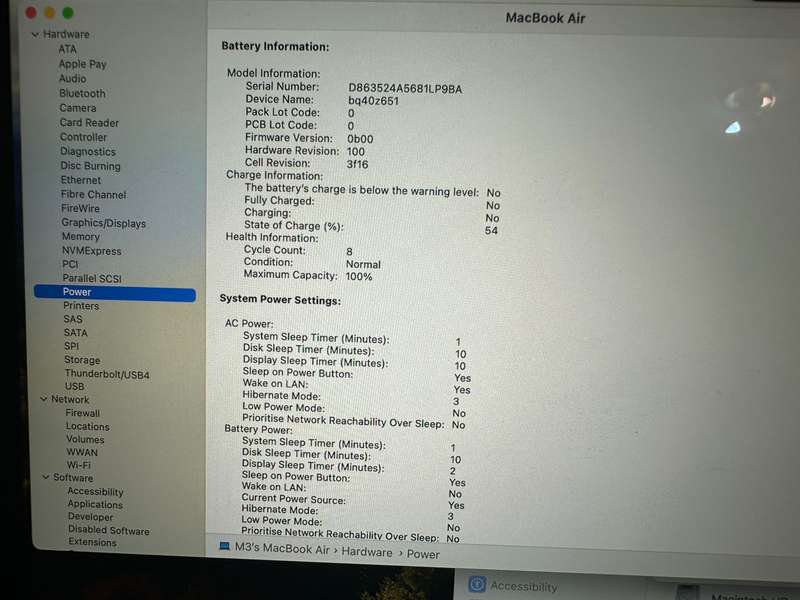 Apple MacBook Air 15 M3 8 Core CPU and 10 Core GPU 256GB SSD New Condition Low Cycle Count