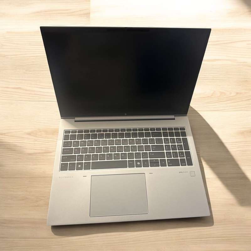 HP EliteBook 865 G11 - Ryzen 5 PRO 8540U,Amd Radeon [TM] Graphics 16GB , 512GB SSD Mint Hp Warranty