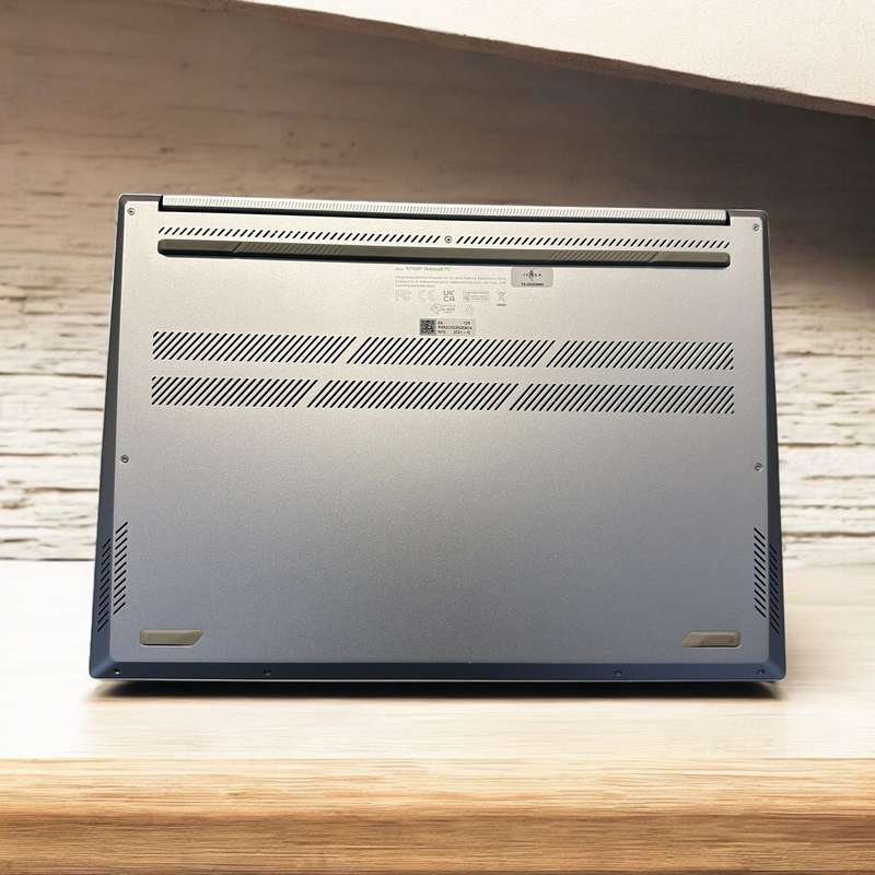 ASUS Vivobook Pro 14X OLED N7400PC Intel Core i5-11300H 16GB RAM 512GBSSD NVIDIA GEFORCE RTX 3050