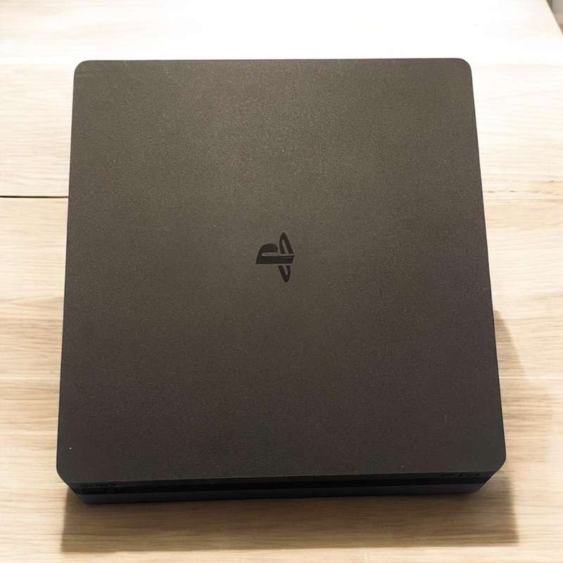 PLAYSTATION 4 SLIM 1TB ONE CONTROLLER 10 GAMES MINT CONDITION