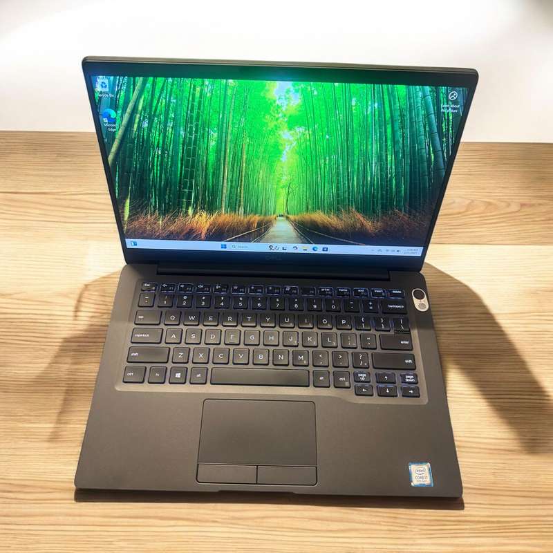 Dell Latitude 7400 Carbon Lid ,8th Gen i7-8665U@1.9GHz, 16GB Ram, 512GB Nvme Ssd, 14`Lte Fhd Display