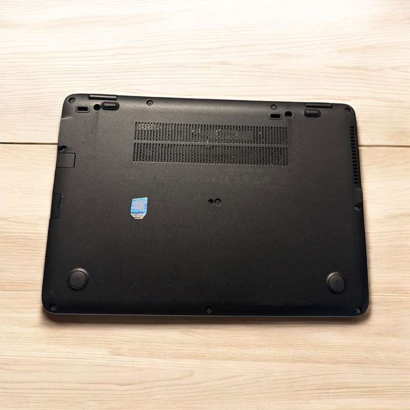 Hp Elitebook 840 G4 i5 7th gen 8gb Ram 256gb ssd