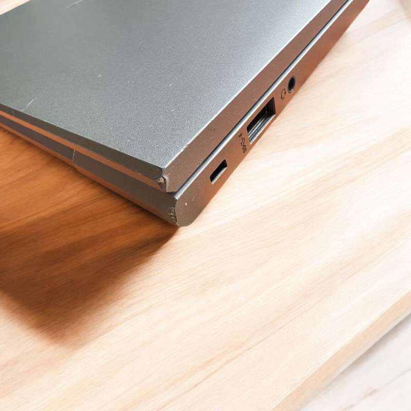 Hp EliteBook 855 G8 15.6-inch Hd Laptop - AMD Ryzen 7 Pro 5850U 256GB SSD 16GB Ram
