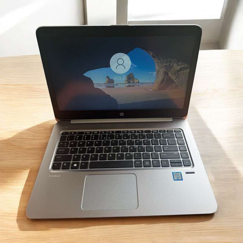 Hp Elite Book Folio 1040 G3 i5 6th gen 8gb Ram 512gb ssd