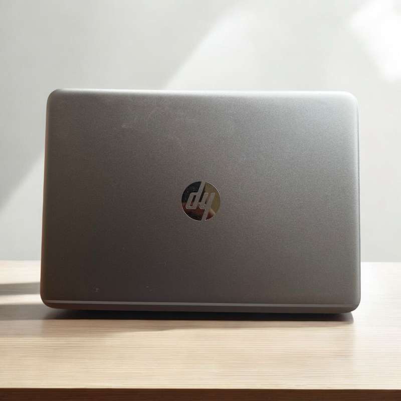 Hp Elite Book Folio 1040 G3 i5 6th gen 8gb Ram 512gb ssd
