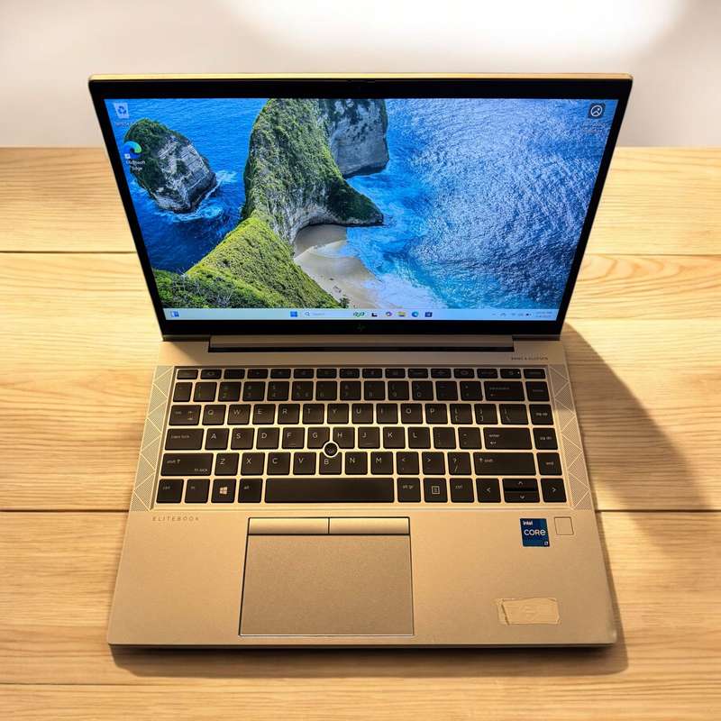 Hp 840 G8 Core I7 11TH Gen 16GB Ram 256GB Ssd Lte Fhd Display Intel  Iris Xe Graphics