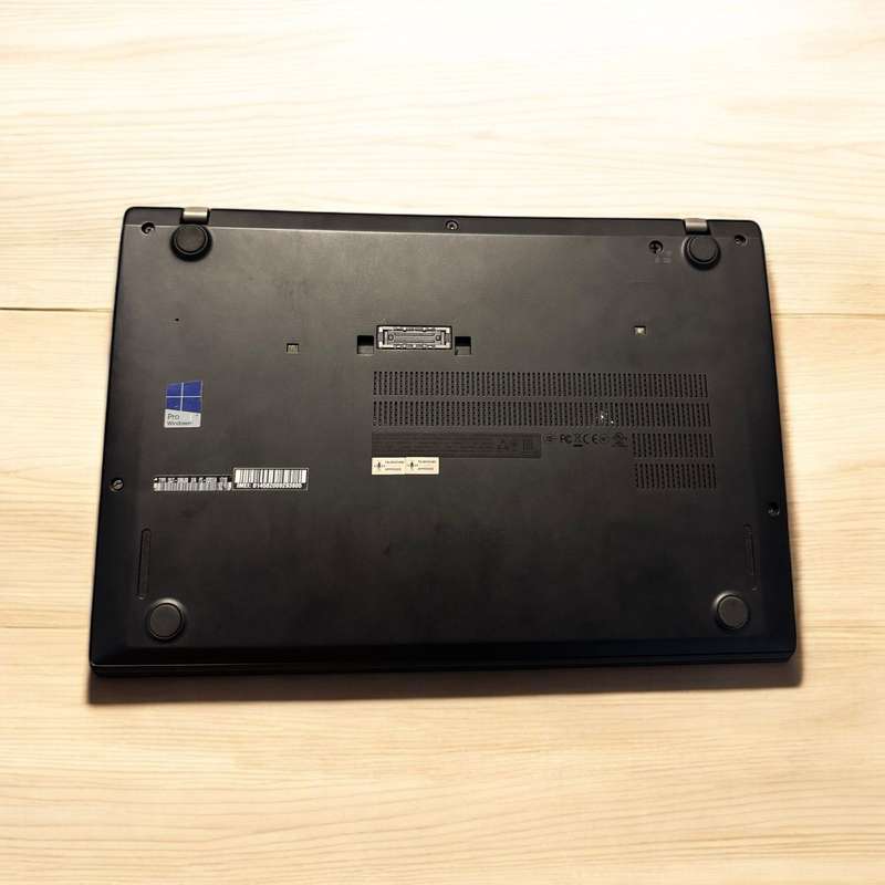 Lenovo T470s Core i5 7th gen 8gb ram 512gbssd