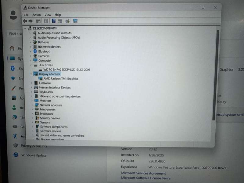 HP EliteBook 865 G11 - Ryzen 5 PRO 8540U,Amd Radeon [TM] Graphics 16GB , 512GB SSD Mint Hp Warranty