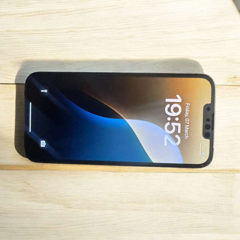 I phone 13 pro 256 gb 88% battery health
