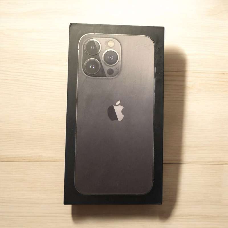 I phone 13 pro 256 gb 88% battery health