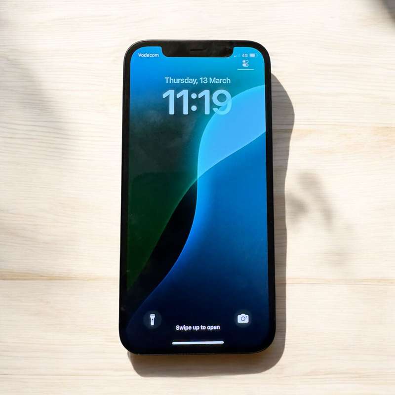 I phone 12 128gb 88% batt health