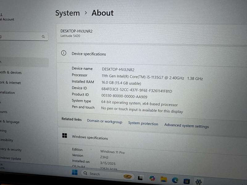 Dell Latitude 5420, 11th Gen i5 Intel Xe Graphics ,Lte  16Gb Ram, 256GB Nvme Ssd, Fhd Display mint
