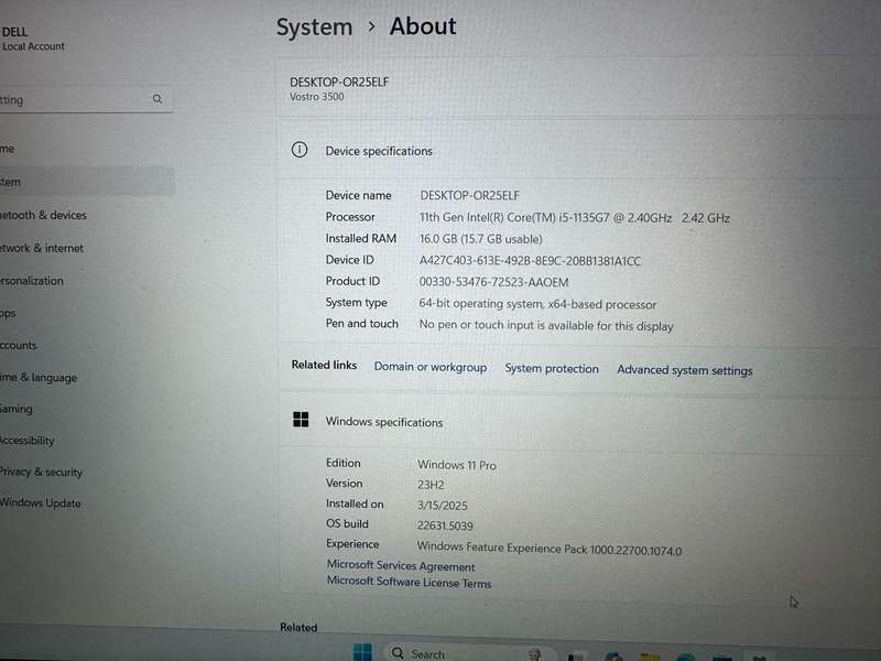 Dell Vostro 3500, 11th Gen i5-1135G7@2.4GHz, 16GB RAM, 256GB NVMe SSD, 15` FHD Display