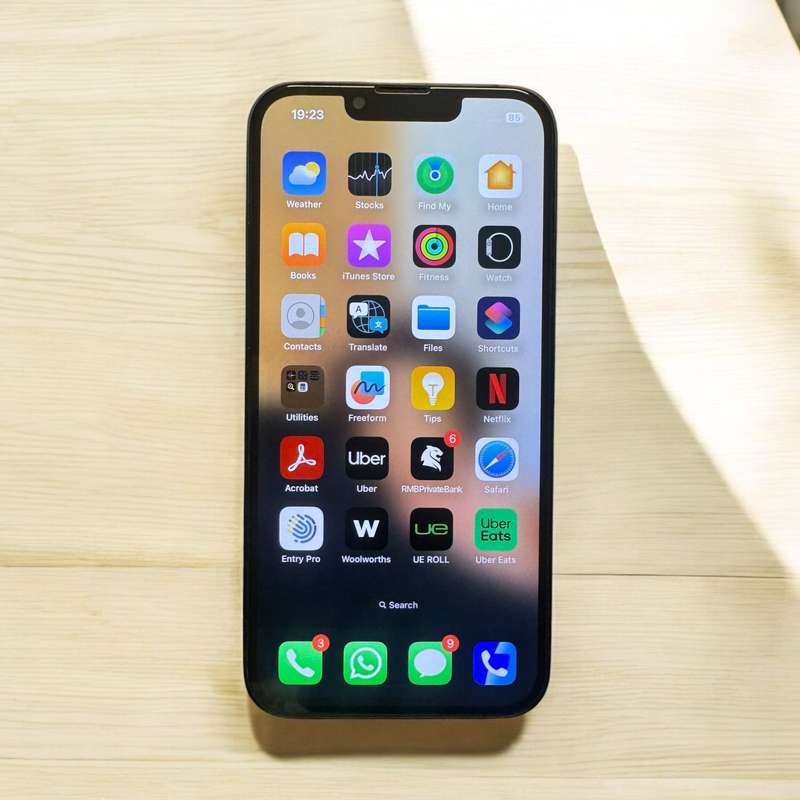 I phone 13 128gb 100% batt health mint