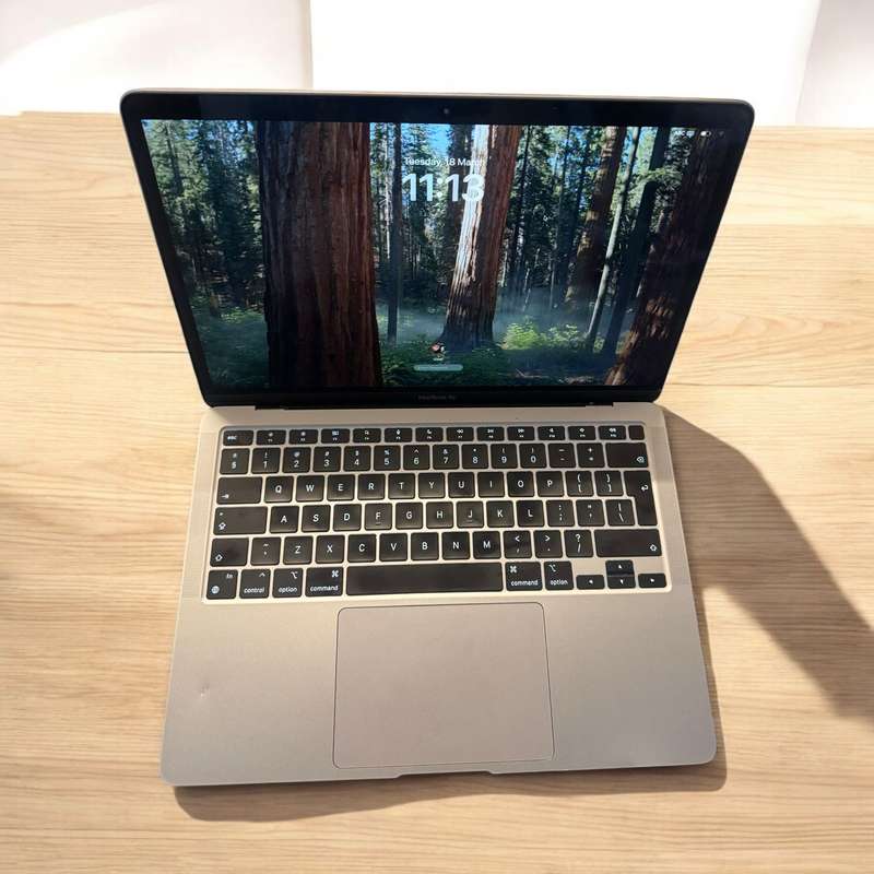 Macbook  Air  M1 Chip 2020 8gb Ram 250Gb Ssd