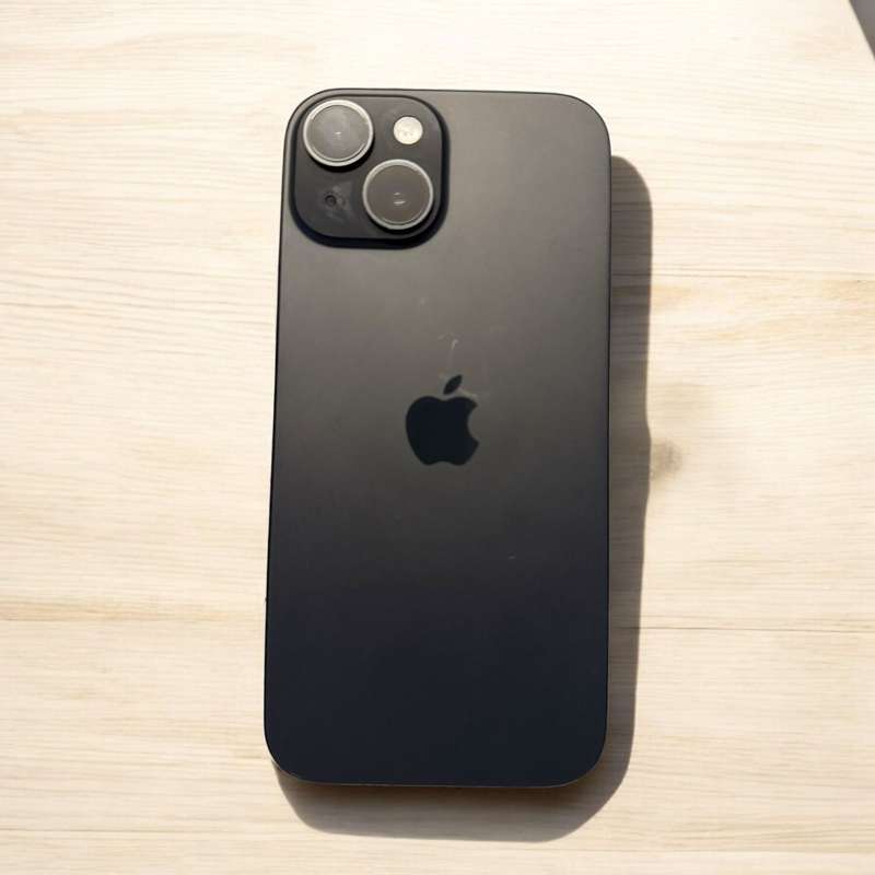 I Phone 15 128gb 90% batt health