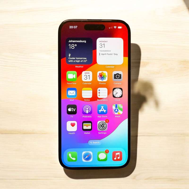 I Phone 15 128gb 90% batt health