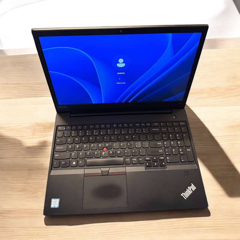 Lenovo Thinkpad E590, 8th Gen Intel i5-8265U 8GB RAM, 256Gb  Ssd
