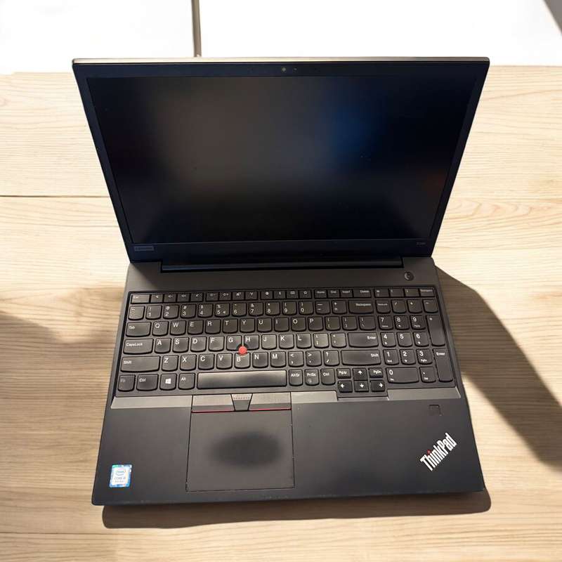 Lenovo Thinkpad E590, 8th Gen Intel i5-8265U 8GB RAM, 256Gb  Ssd