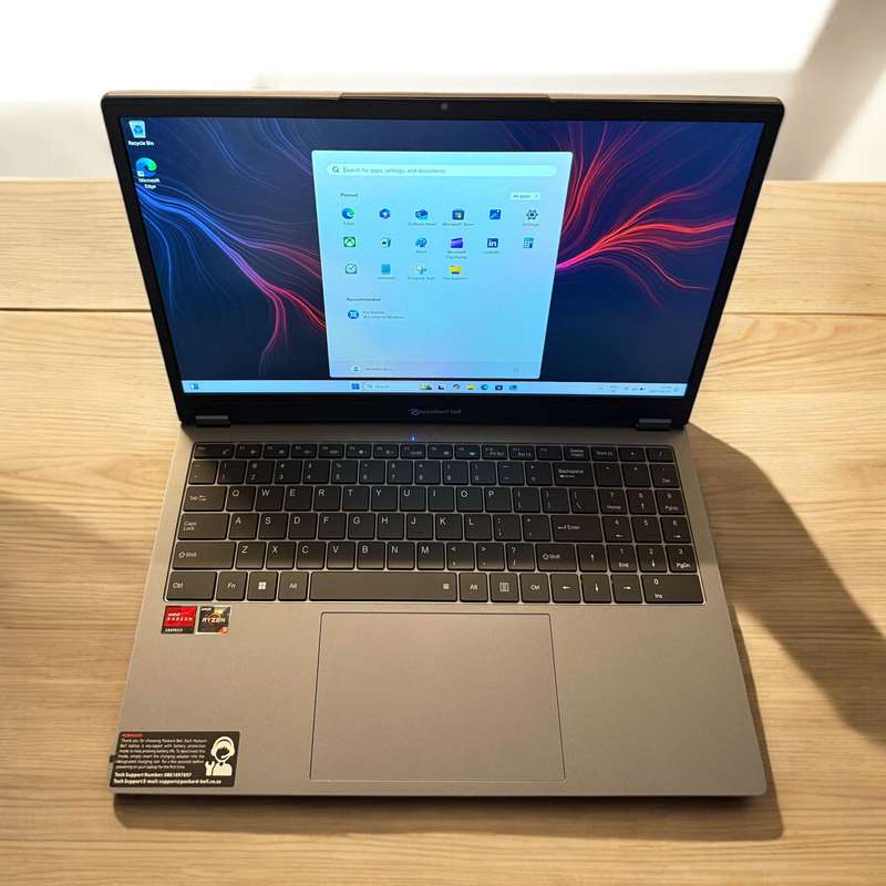 Packard Bell  Flex 3  AMD Ryzen 3  15.6" FHD Touch  16GB RAM  512GB SSD 2-in-1 Laptop New Condition