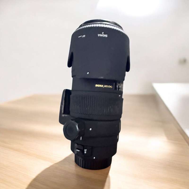Sigma 70-200mm 1,2.8 11 Macro Hsm for Canon Camera