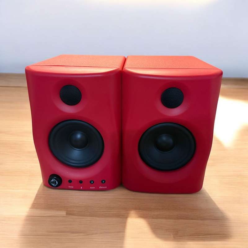 Monkey Banana Gibbon Air Set of 2 speakers mint condition