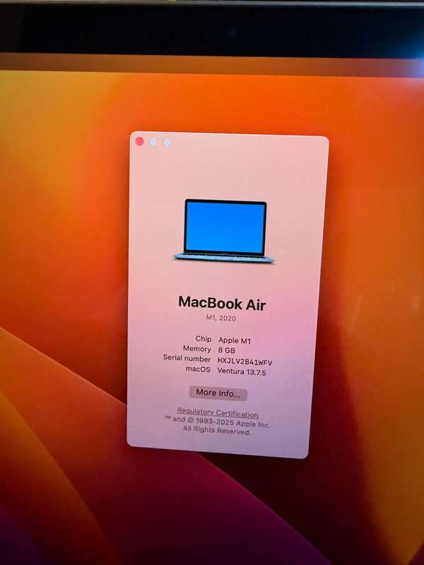 Macbook  Air  M1 Chip 2020 8gb Ram 250Gb Ssd