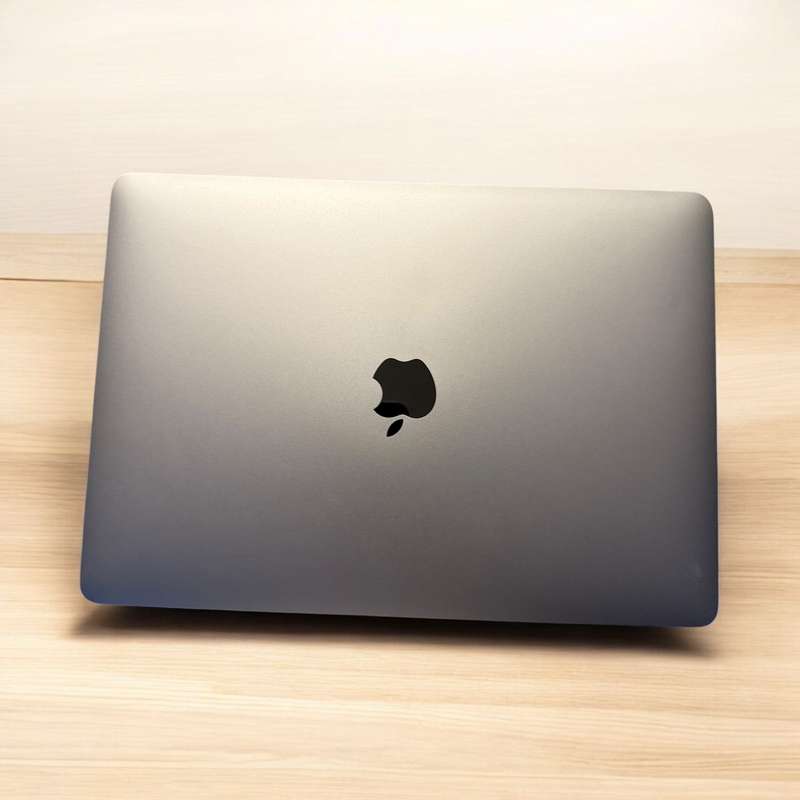 MacBook Air M1 Chip 2020 8GB RAM 250GB SSD