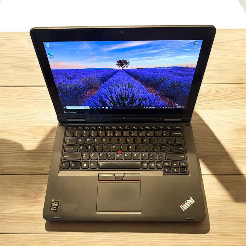 Lenovo IdeaPad Yoga 12 - 13.3` TouchScreen,  Intel i5-5200U@2.2ghz, 8gb ram, 128gb ssd