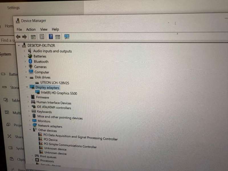 Lenovo IdeaPad Yoga 12 - 13.3` TouchScreen,  Intel i5-5200U@2.2ghz, 8gb ram, 128gb ssd