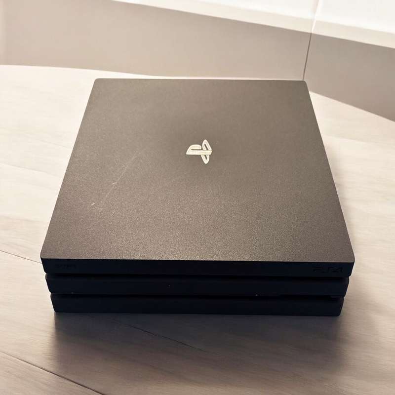 Playstation 4 Pro 1TB Console with 2 Controllers and 10 Games