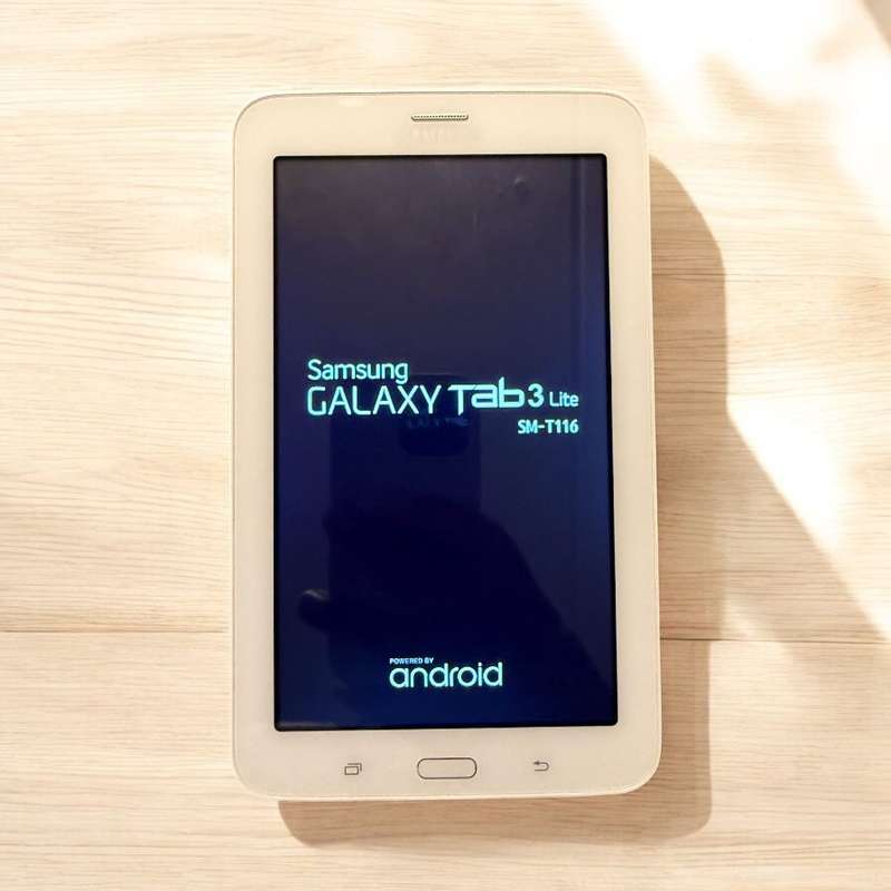 Samsung tab 3  lite 3g sm-t116