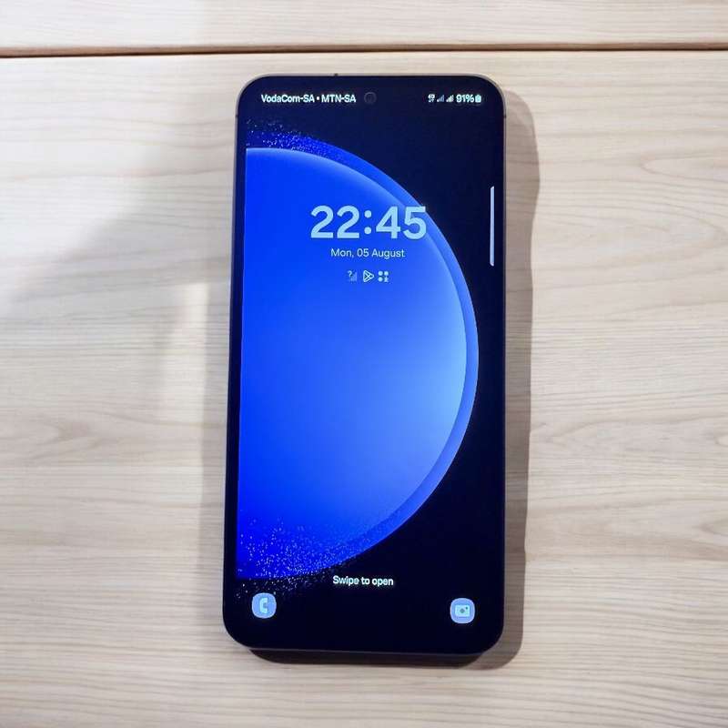 Samsung S23 FE 5G 256GB Dual sim new condition