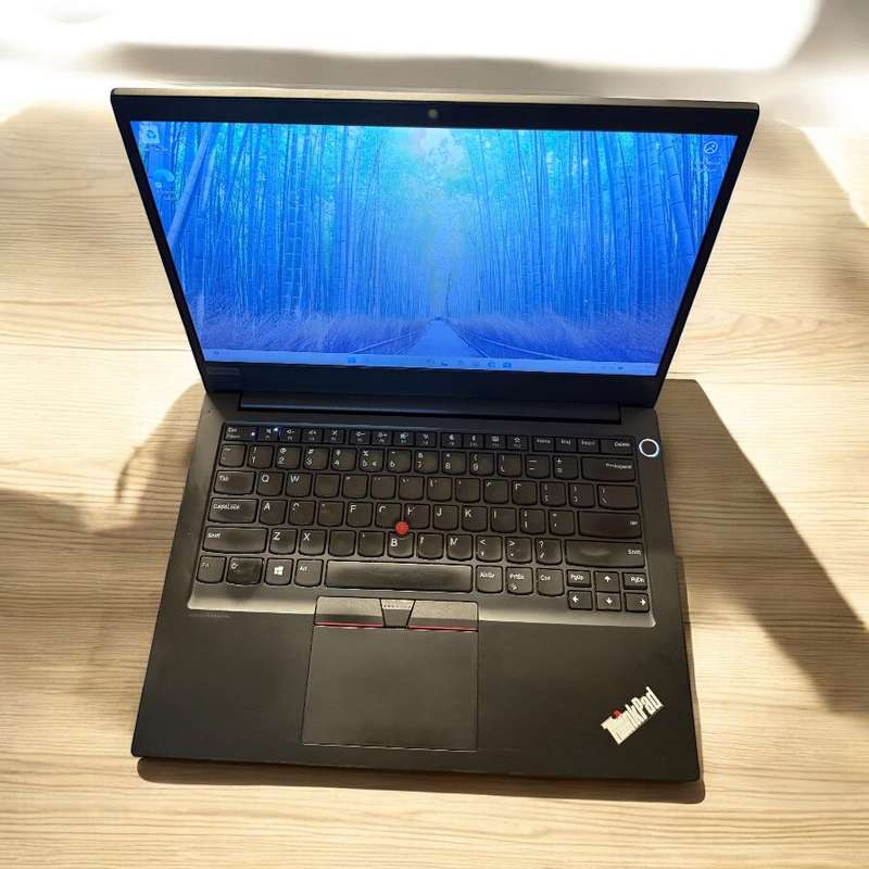 Lenovo ThinkPad E14 Gen 2 I5 11th gen 8gb Ram 256gb ssd