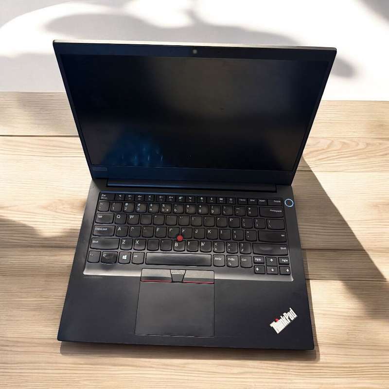 Lenovo ThinkPad E14 Gen 2 I5 11th gen 8gb Ram 256gb ssd