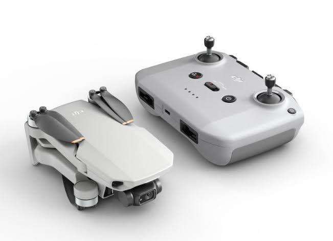 Dji mini 2 flymore combo mint as new condition.