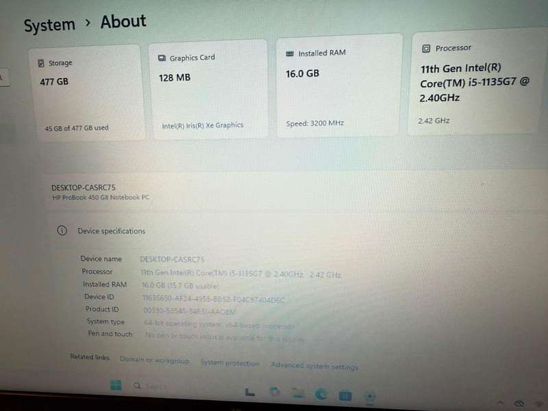 HP ProBook 450 G8 , 15.6` Notebook - 11th Gen Intel Core i5-1135G7, 256gb ssd 16gb ram Xe Graphics
