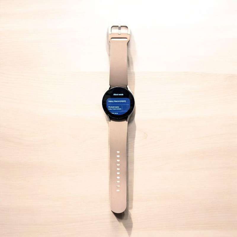 Samsung Galaxy Watch 4 40mm RM-R860 GPS Bluetooth WiFi